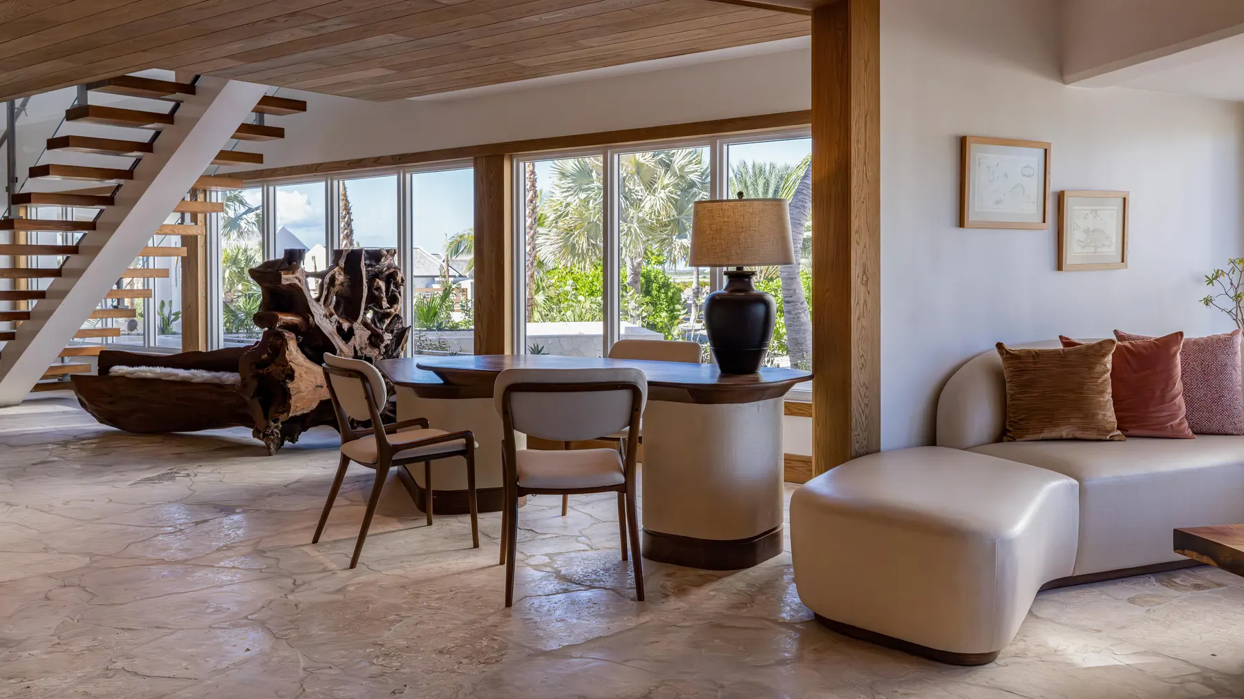 Concierge Desk